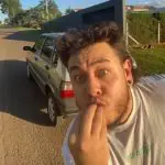 Os vídeos nos quais promove alterações no veículo lhe renderam 20 milhões de visualizações | Foto: Reprodução/Instagram