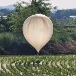balão com lixo coreia do sul coreia do norte