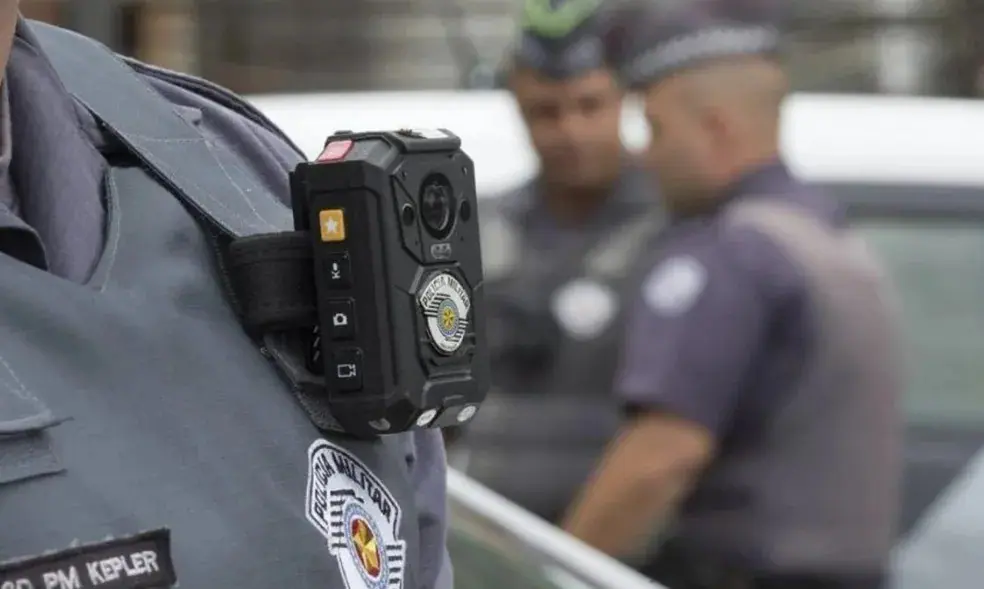 Atualmente, 10.125 câmeras corporais operam no Estado e serão substituídas pelos novos equipamentos, além da aquisição de 2 mil novas câmeras | Foto: Divulgação/Secom/GESP
