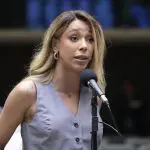 Segundo Erika, o sistema previdenciário brasileiro ainda impõe barreiras à inclusão desses líderes | Foto: Zeca Ribeiro/Câmara dos Deputados