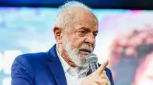 Presidente da República, Luiz Inácio Lula da Silva, durante a cerimônia de entrega de Unidades Habitacionais do Minha Casa, Minha Vida no Residencial Cidade Jardim III. Fortaleza - CE
