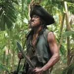Tamayo Perry era uma figura conhecida tanto pelos seus trabalhos no cinema quanto por sua dedicação ao surfe e ao salvamento | Foto: Divulgação/Disney