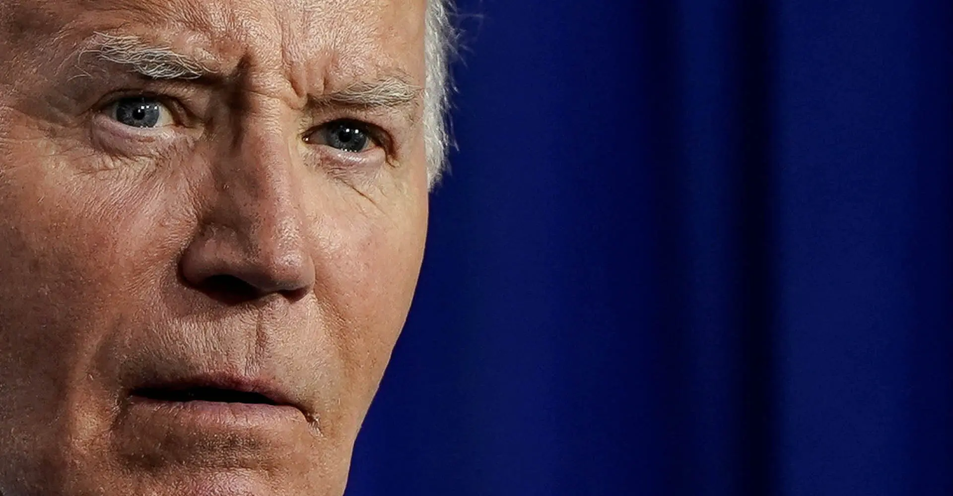 Joe Biden, presidente dos EUA, durante a cerimônia de inauguração do Stonewall National Monument Visitor Center no Stonewall Inn para marcar o 55º aniversário dos distúrbios de Stonewall de 1969 em Greenwich Village, Nova York, EUA (28/6/2024) | Foto: REUTERS/Elizabeth Frantz