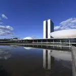 Fachada do Congresso Nacional, a sede das duas Casas do Poder Legislativo brasileiro, em alusão à nota do PL da Dosimetria | Foto: Jefferson Rudy/Agência Senado; 6x1