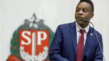 Deputado Guto Zacarias (União Brasil-SP) em discurso na Alesp