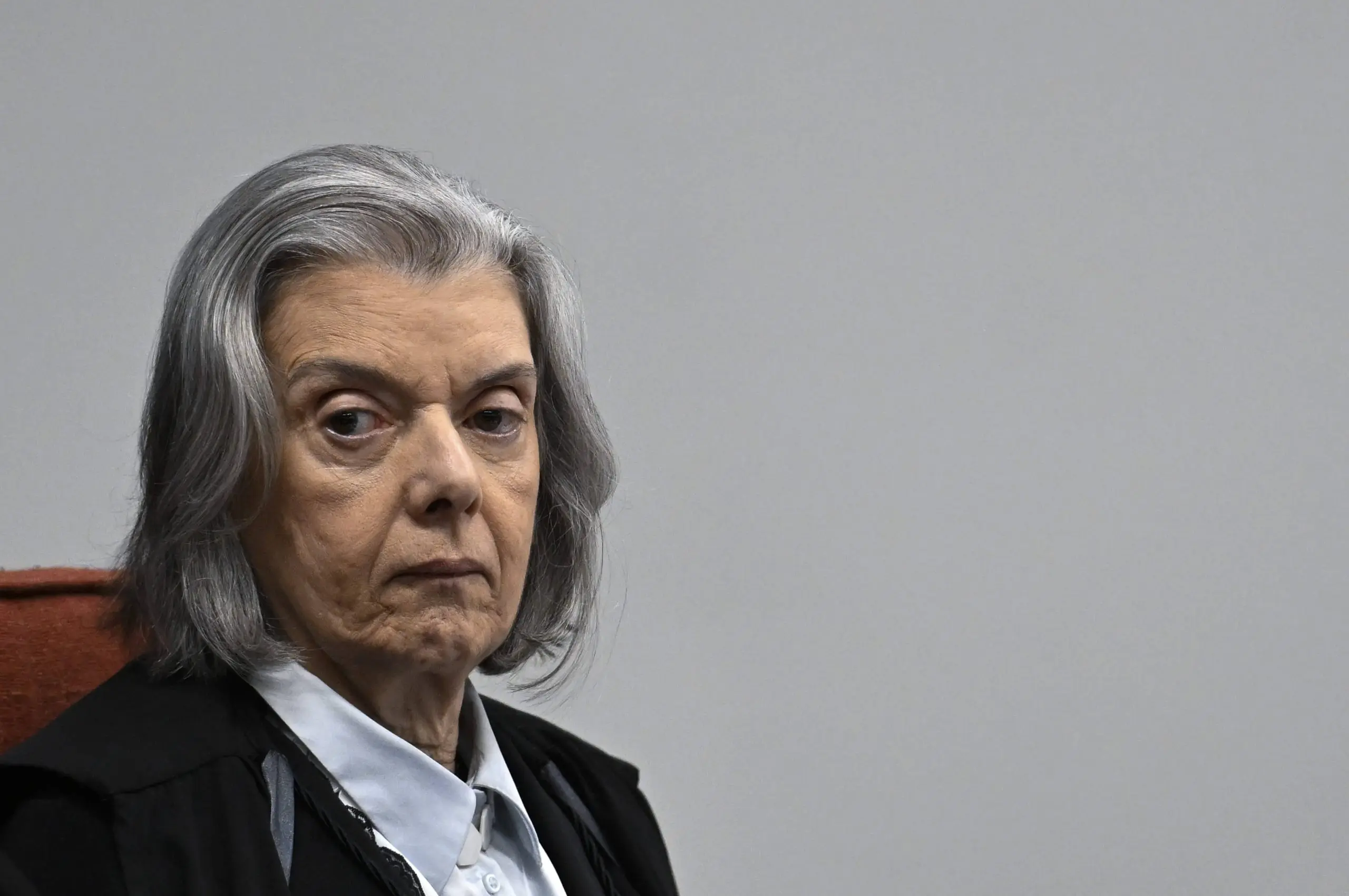 tse venezuela ; Cármen Lúcia afirma que urnas eletrônicas são seguras e inquestionáveis