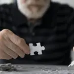 Estudos da Universidade Federal de São Paulo (Unifesp) mostram que exercícios físicos, como corrida e musculação, podem prevenir os sintomas do Alzheimer