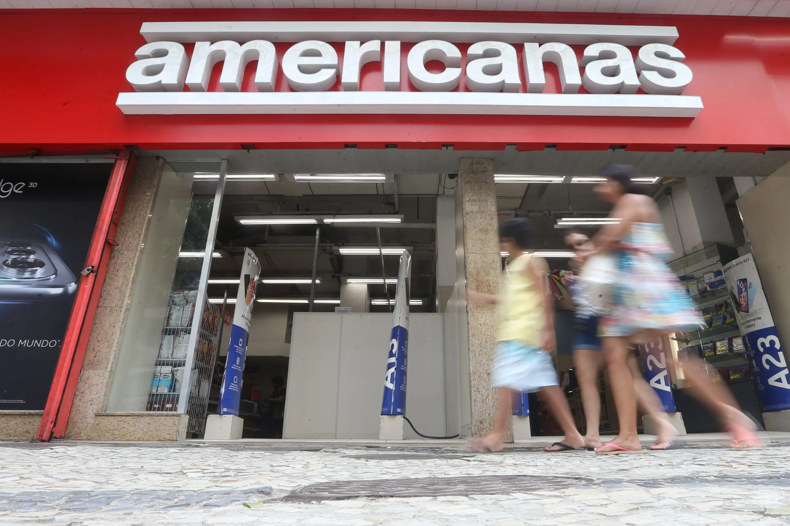 Fachada da unidade das Lojas Americanas, na rua Figueiredo de Magalhães, em Copacabana, na zona sul da cidade do Rio de Janeiro