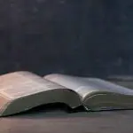 Bíblia Sagrada aberta