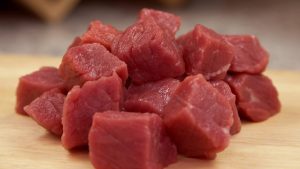 Carne em cubos