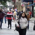 Frente fria atinge a cidade de São Paulo