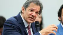 Fernando Haddad sugeriu que a Receita Federal calcule a arrecadação dos impostos depois de dois meses; se o montante for insuficiente, o governo aumentaria o tributo