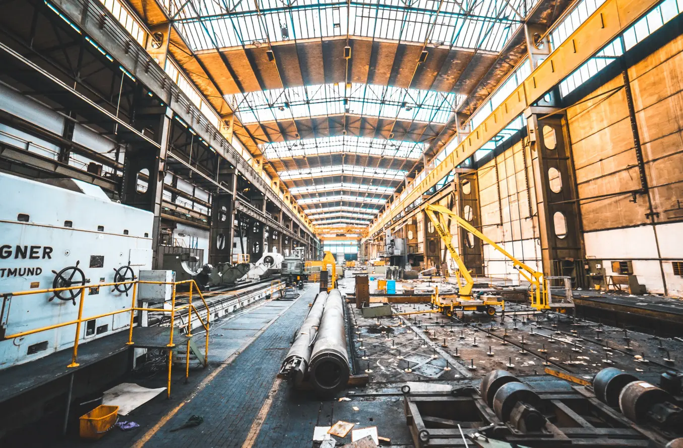 Mesmo com esses resultados, as médias e grandes empresas da indústria ainda demonstram confiança, enquanto as pequenas empresas apresentam falta de confiança | Foto: Reprodução/Freepik