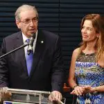 Mulher de Eduardo Cunha, Claudia Cruz vende arranjos de flor por até R$ 3,2 mil