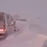 Neve interdita estradas na Patagônia