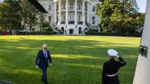 Presidente Joe Biden, dos Estados Unidos, em frente à Casa Branca