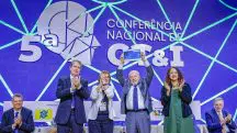 Presidente Lula recebe plano de inteligência artificial