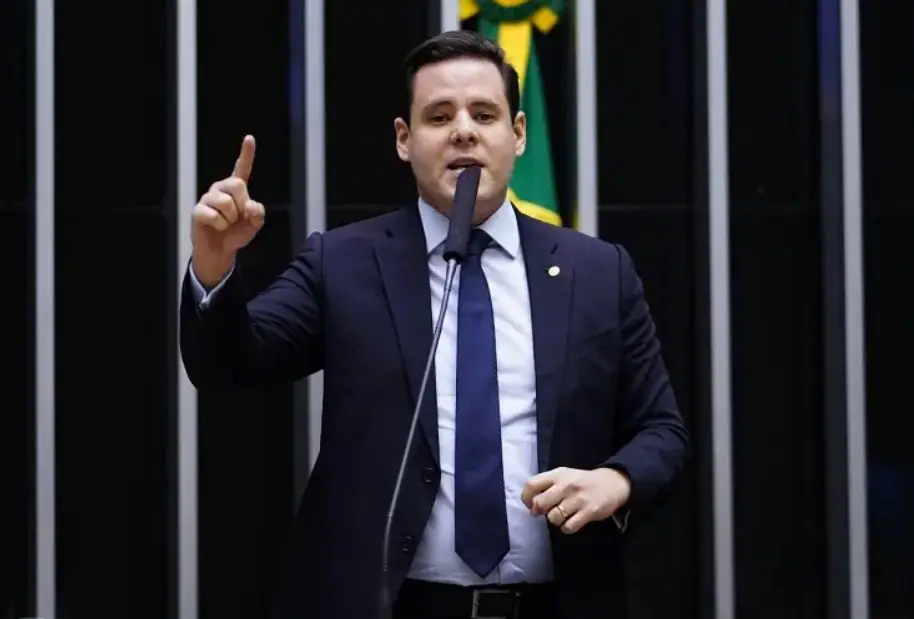 Rodrigo Valadares disse que ‘a anistia não é perdão’, mas uma ‘ferramenta política que pode ser fundamentada em contextos de crises e transições’