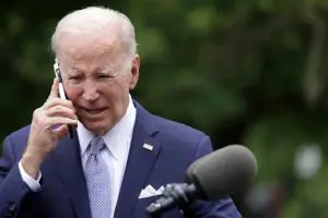 O presidente também teria 'implorado' ao Partido Democrata para focar a atenção em Trump | Foto: Reprodução/Redes sociais