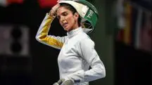 Com tumor no cóccix, Nathalie Moellhausen passa mal durante estreia da esgrima na Olimpíada