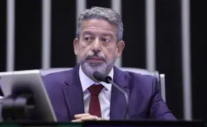 Arthur Lira, Presidente da Câmara dos Deputados, em plenário para discussão e votação de propostas (3/7/2024) | Foto: Mário Agra/Câmara dos Deputados