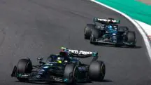 Carros da construtora Mercedes em prova da Fórmula 1