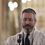 O rabino Moshe Sebbag, da Sinagoga de la Victoire, também conhecida como Grande Sinagoga de Paris | Foto: Reprodução/Redes sociais