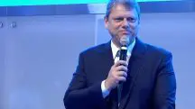 O governador de São Paulo, Tarcísio de Freitas, durante cerimônia de desestatização da Sabesp | Foto: Divulgação/Governo de São Paulo
