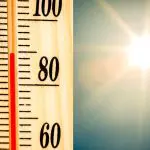 No Brasil, inverno começa com calor; na imagem, termômetro com temperatura elevada, com raios de sol ao fundo