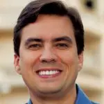 Vinicius Camarinha em imagem de divulgação em seu perfil no Facebook