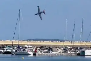 avião piloto morre na frança show aéreo