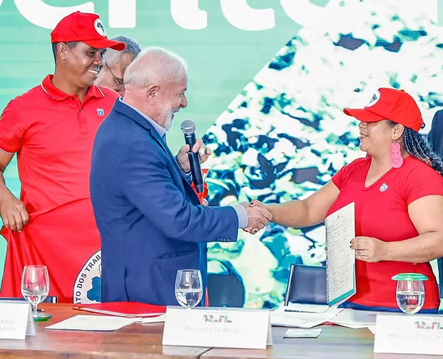 Lula se encontra com MST na Granja do Torto