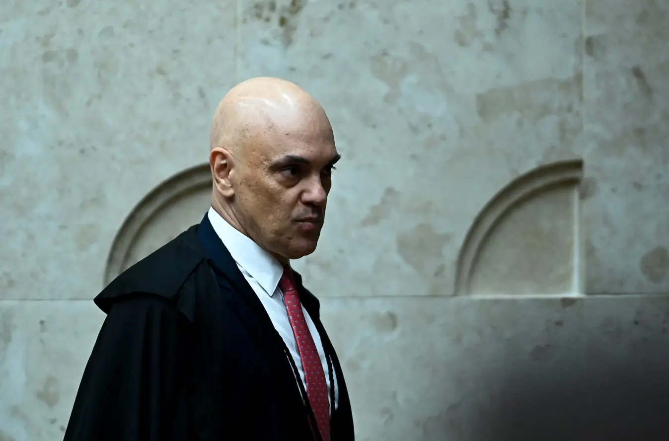 Alexandre de Moraes participa de sessão no STF, depois de determinar a soltura do ex-diretor-geral da Polícia Rodoviária Federal (PRF) Silvinei Vasques | Foto: Ton Molina/FotoArena/Estadão Conteúdo