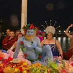 Cantor azul revela quanto ganhou de cachê