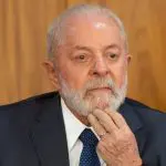 Folha alerta para 'grande risco de instabilidade econômica' com gastança de Lula