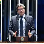 Carlos Portinho criticou decisões monocráticas de ministros do STF
