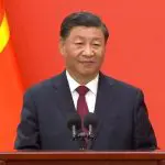 Xi Jinping discursa para jornalistas no Grande Salão do Povo em Pequim - 23/10/2022 | Foto: Reprodução/Wikimedia Commons