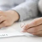 A presença de um advogado continua obrigatória nos casos que envolvem inventários, partilhas de bens e divórcio | Foto: Reprodução/Freepik