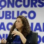 Esther Dweck, do Ministério da Gestão e da Inovação em Serviços Públicos (MGI) do governo Lula | Foto: Bruno Peres/Agência Brasil