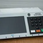 Foto da urna eletrônica, em alusão à matéria que informa sobre No Brasil, 213 candidatos precisarem de apenas 1 voto para se eleger prefeito; eleições