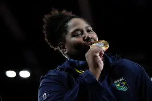 Judoca Beatriz Souza conquistou o primeiro ouro do Brasil na Olimpíada de Paris 2024