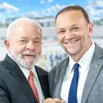 Presidente Luiz Inácio Lula da Silva junto com seu aliado, o prefeito Edinho Silva (PT), de Araraquara (SP) | Foto: Divulgação/Edinho Silva