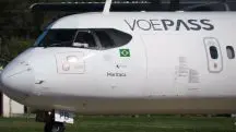 A Voepass Linhas Aéreas, anteriormente Passaredo Linhas Aéreas, é uma das mais antigas companhias aéreas a operar no Brasil | Foto: Reprodução/YouTube/@planespotterjoinville