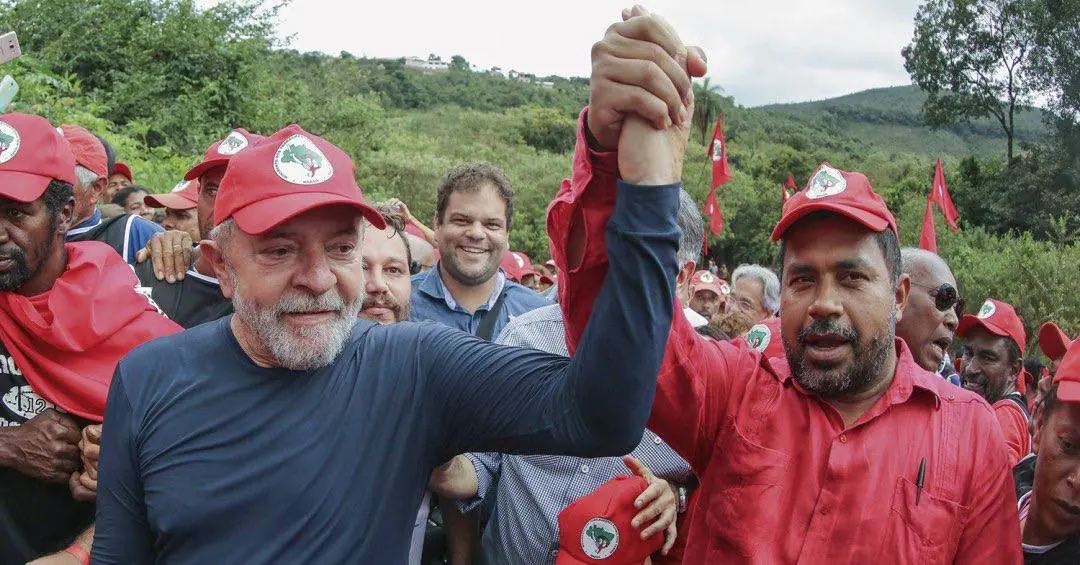 Quando Lula assumiu seu terceiro mandato, ele deu cargos estratégicos para o MST na Presidência da República, no Ministério do Desenvolvimento Agrário (MDA) e no Incra | Foto: Reprodução/Twitter/X