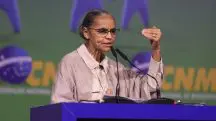 Ministra do Meio Ambiente, Marina Silva discursa sobre incêndio em SP