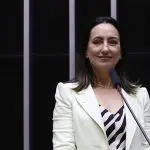 O Ministério Público Eleitoral havia pedido a impugnação da candidatura de Rosangela Moro ao alegar irregularidades na transferência de domicílio eleitoral | Foto: Reprodução/Twitter/X