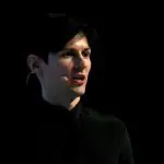 O fundador e CEO do Telegram, Pavel Durov, faz um discurso durante o Mobile World Congress, em Barcelona, na Espanha - 23/2/2016 | Foto: Albert Gea/Reuters