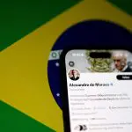 Alexandre de Moraes, com perfil no Twitter/X, suspendeu a plataforma no país - 30/8/2024 | Foto: Jorge Silva/Reuters