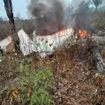 Imagens divulgadas nas redes sociais mostram os destroços do avião | Foto: Reprodução/Redes sociais