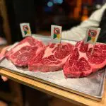 Programa Carne Angus Certificada vai começar a produzir cortes de carne premium provenientes do cruzamento do Angus com matrizes leiteiras | Foto: Divulgação